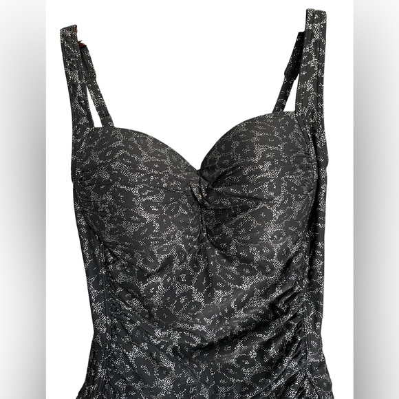 Niptuck Leopard Foil Joanne One Piece Swimsuit Metallic Gold Ruched Front Sz 8 - Picture 4 of 14